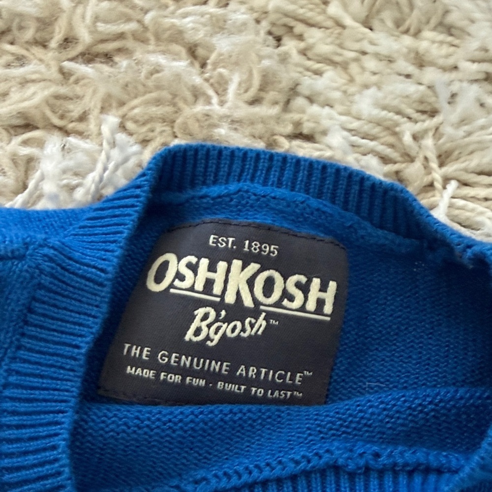 OshKosh B'gosh Blue Yeti Graphic Sweater Size 2T - Picture 2 of 4